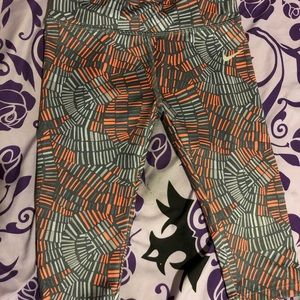 Nike dry-fit workout leggings